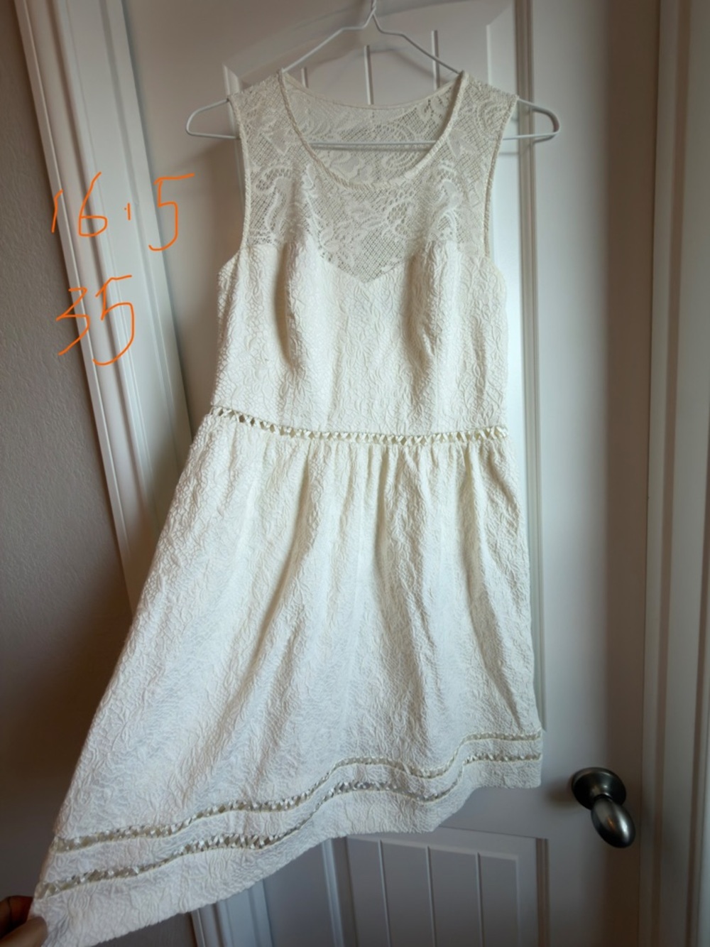 Guess Women's Cream Lace Sleeveless Dress